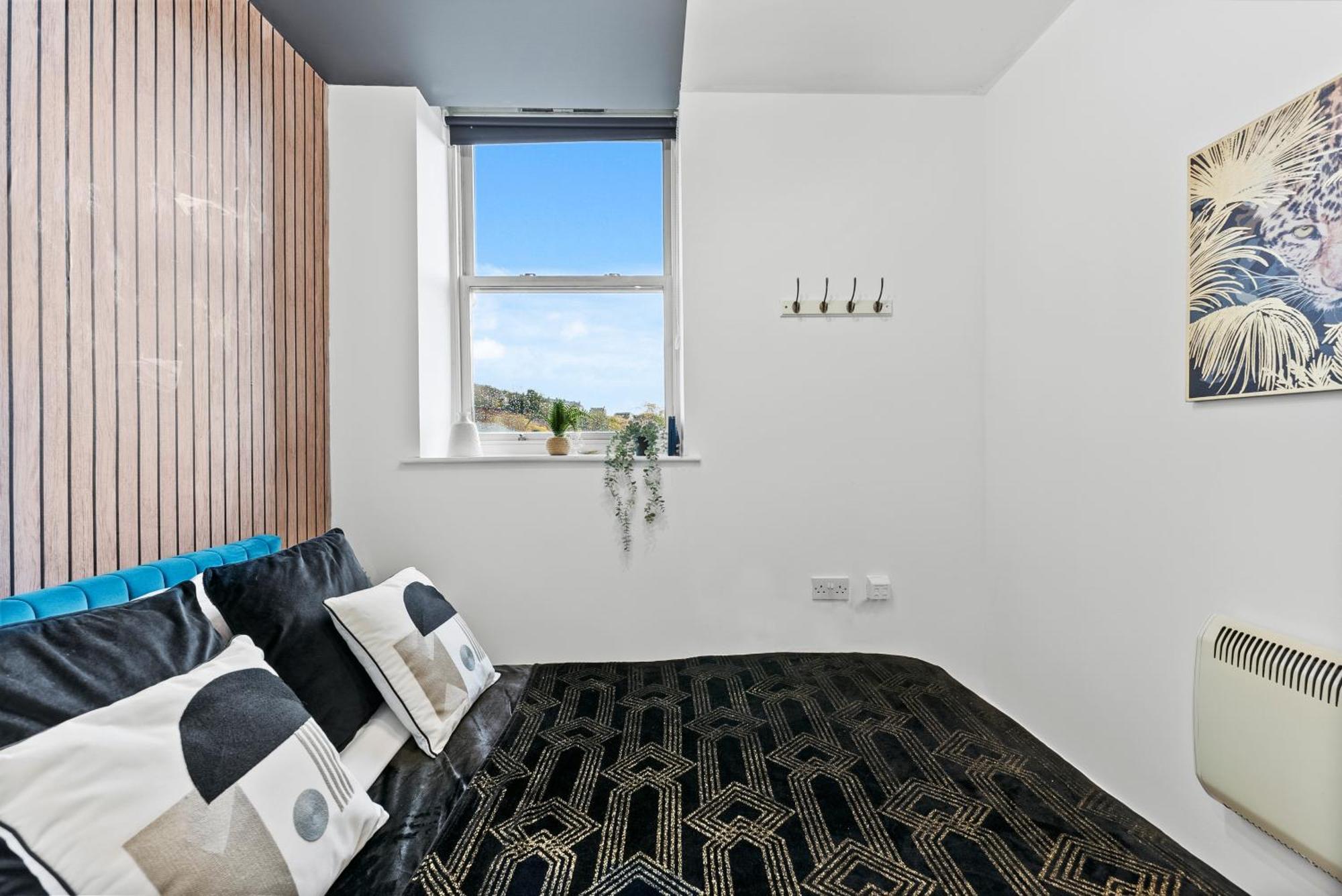 30 Percent Off! Lovely Yorkshire Duplex - Sleeps 6 - Netflix Дьюсбери Экстерьер фото