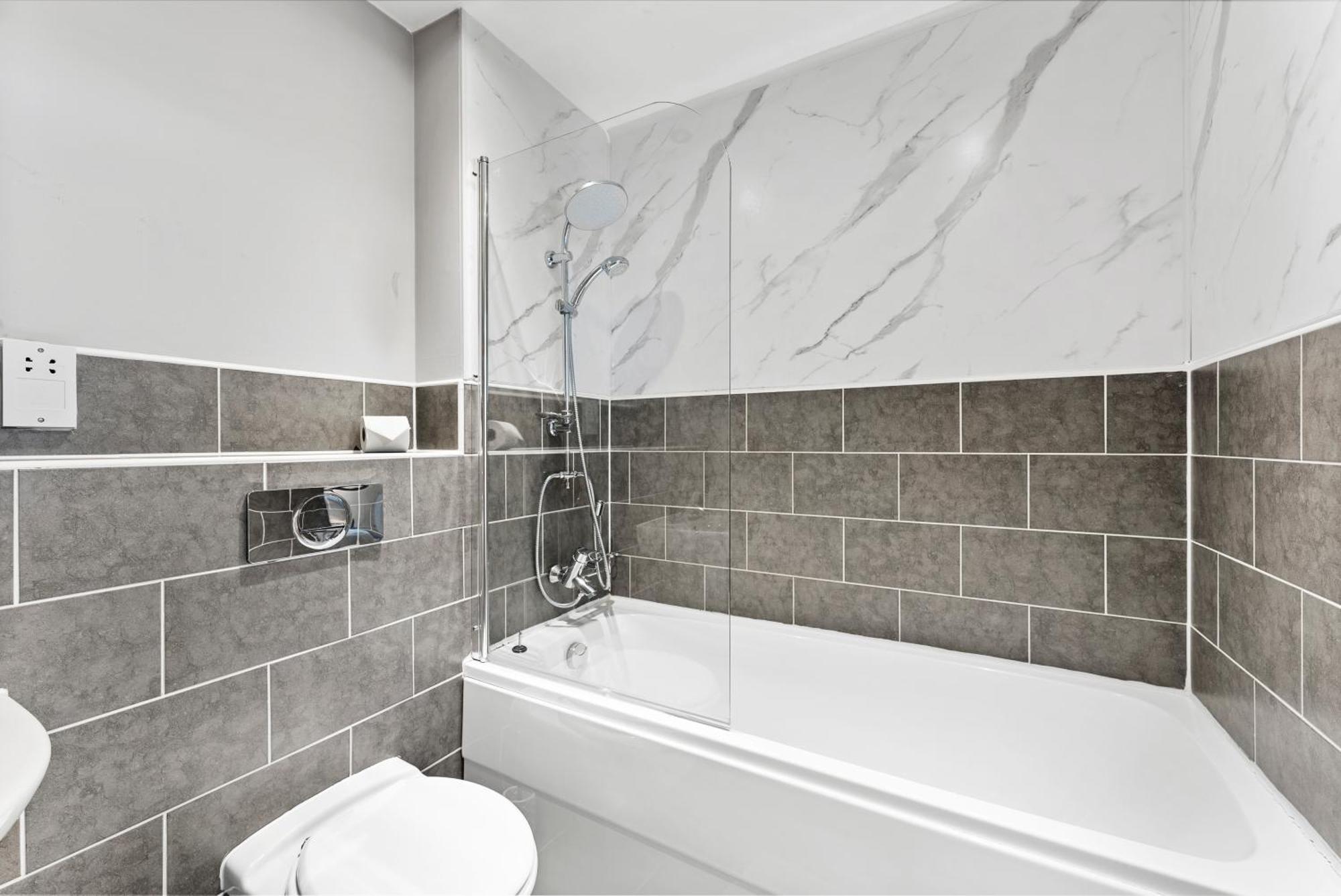 30 Percent Off! Lovely Yorkshire Duplex - Sleeps 6 - Netflix Дьюсбери Экстерьер фото